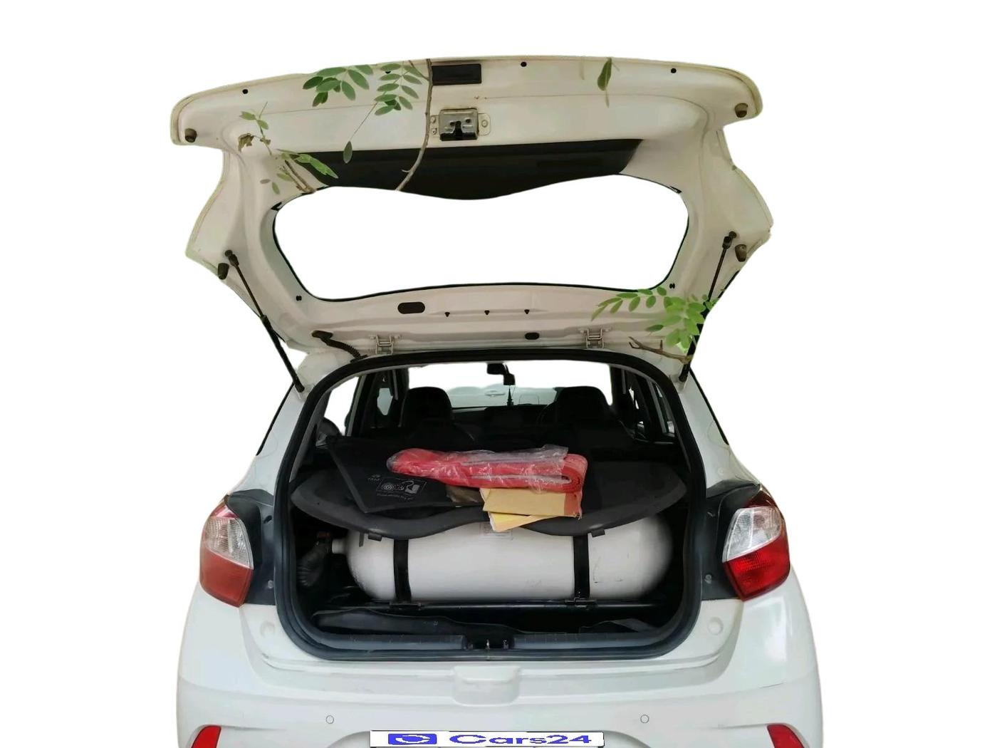 2022 Hyundai GRAND I10 NIOS SPORTZ 1.2 KAPPA VTVT CNG, CNG, Manual, 1,25,527 km, exterior