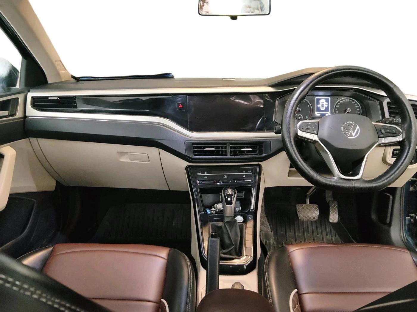 2024 Volkswagen VIRTUS HIGHLINE TSI 1.0 AT, Petrol, Automatic, 24,391 km, interior