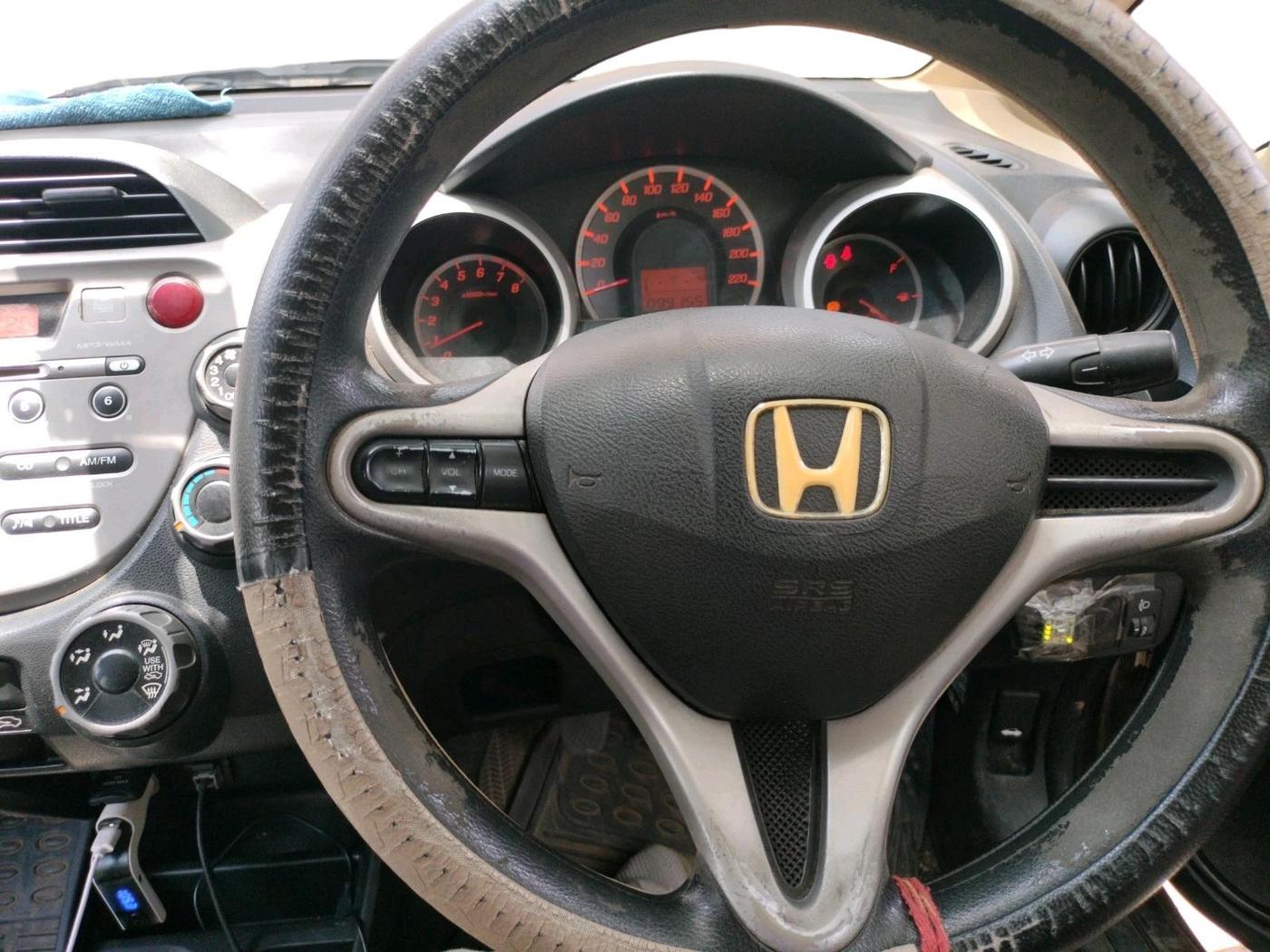 2012 Honda Jazz 1.2 L I-VTEC SELECT, CNG, Manual, 99,155 km, interior