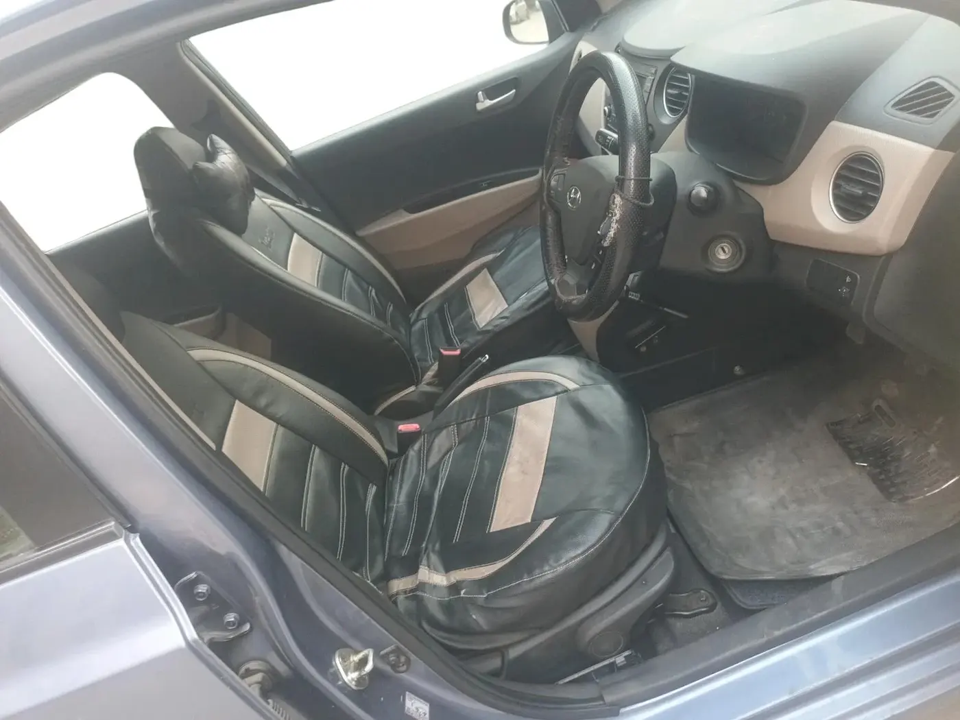 2016 Hyundai Xcent S 1.2, Petrol, Manual, 95,870 km, interior