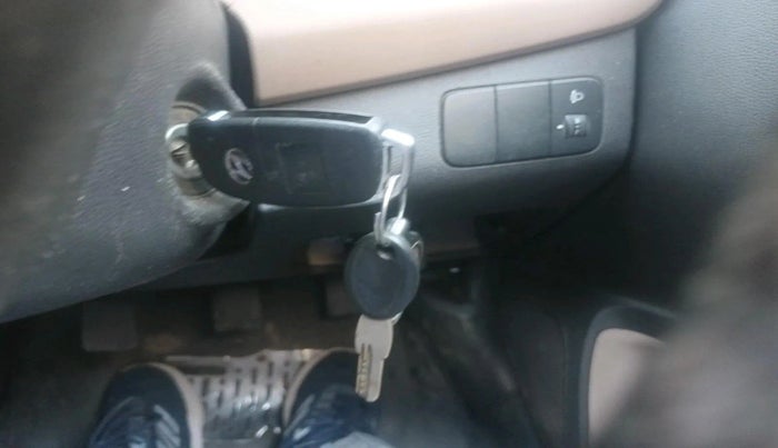 2016 Hyundai Xcent S 1.2, Petrol, Manual, 95,870 km, interior