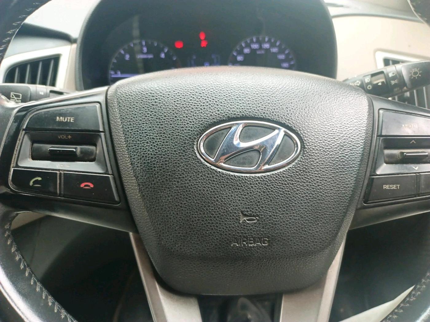 2017 Hyundai Creta SX PLUS AT 1.6 DIESEL, Diesel, Automatic, 95,852 km, interior