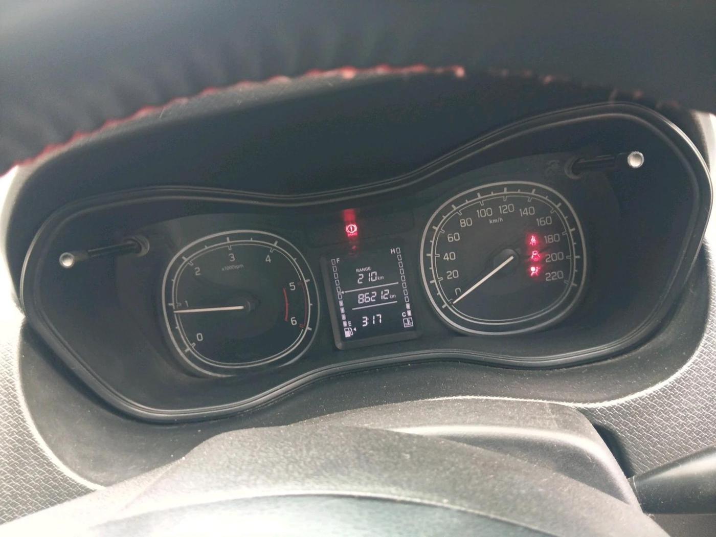 2017 Maruti Vitara Brezza VDI (O), Diesel, Manual, 86,212 km, interior