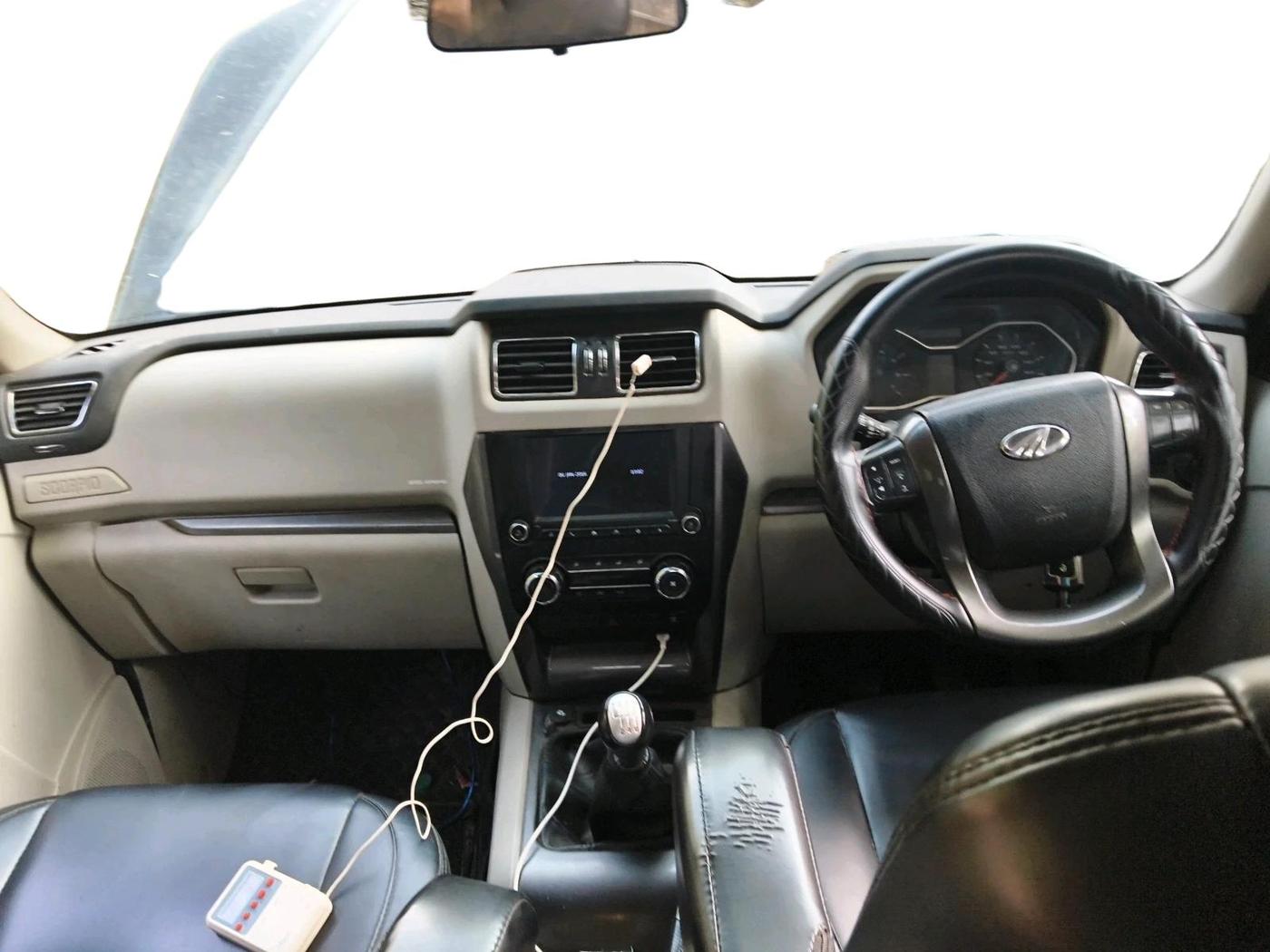 2021 Mahindra Scorpio S9, Diesel, Manual, 1,18,387 km, interior
