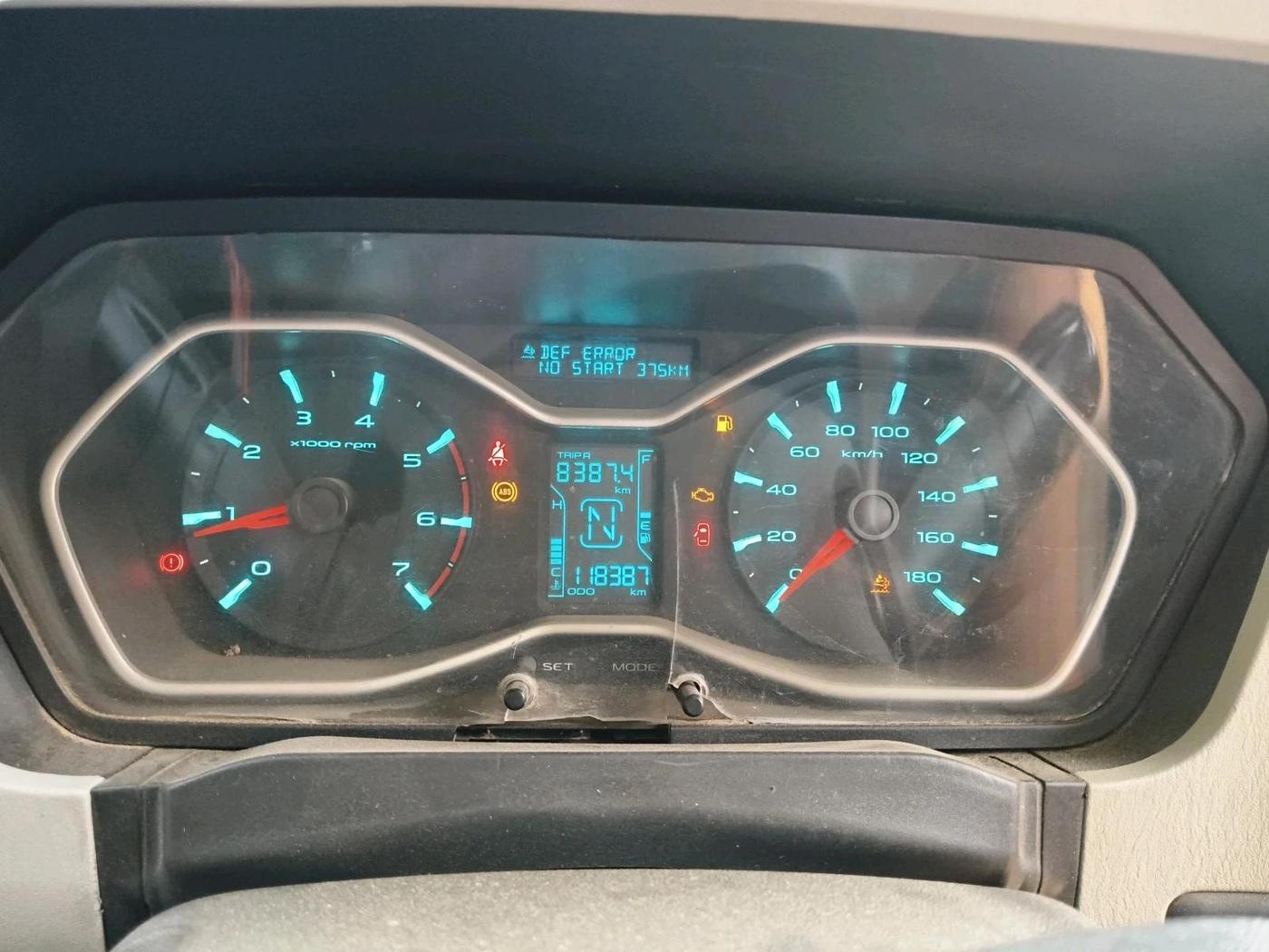 2021 Mahindra Scorpio S9, Diesel, Manual, 1,18,387 km, interior