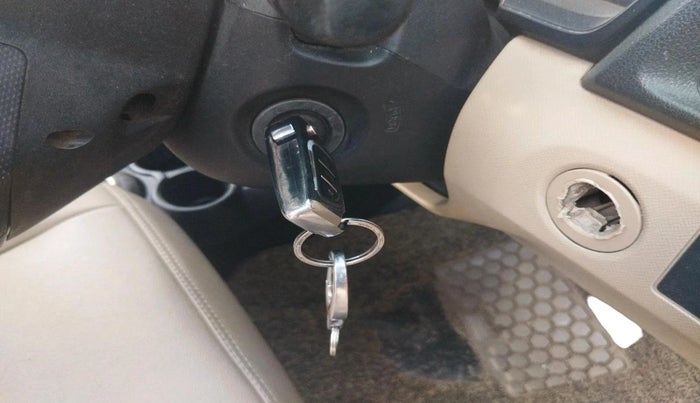 2016 Honda Amaze 1.2L I-VTEC S, Petrol, Manual, 70,385 km, interior