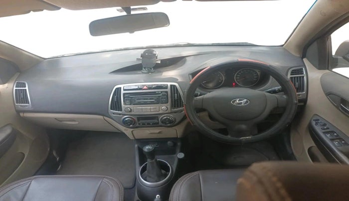 2013 Hyundai i20 MAGNA 1.2, Petrol, Manual, 38,934 km, interior