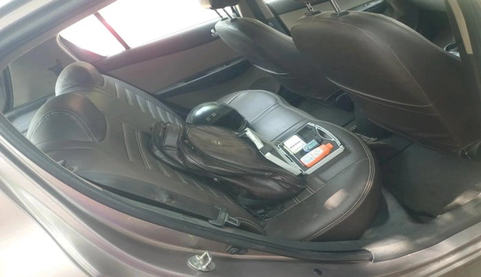 2013 Hyundai i20 MAGNA 1.2, Petrol, Manual, 38,934 km, interior