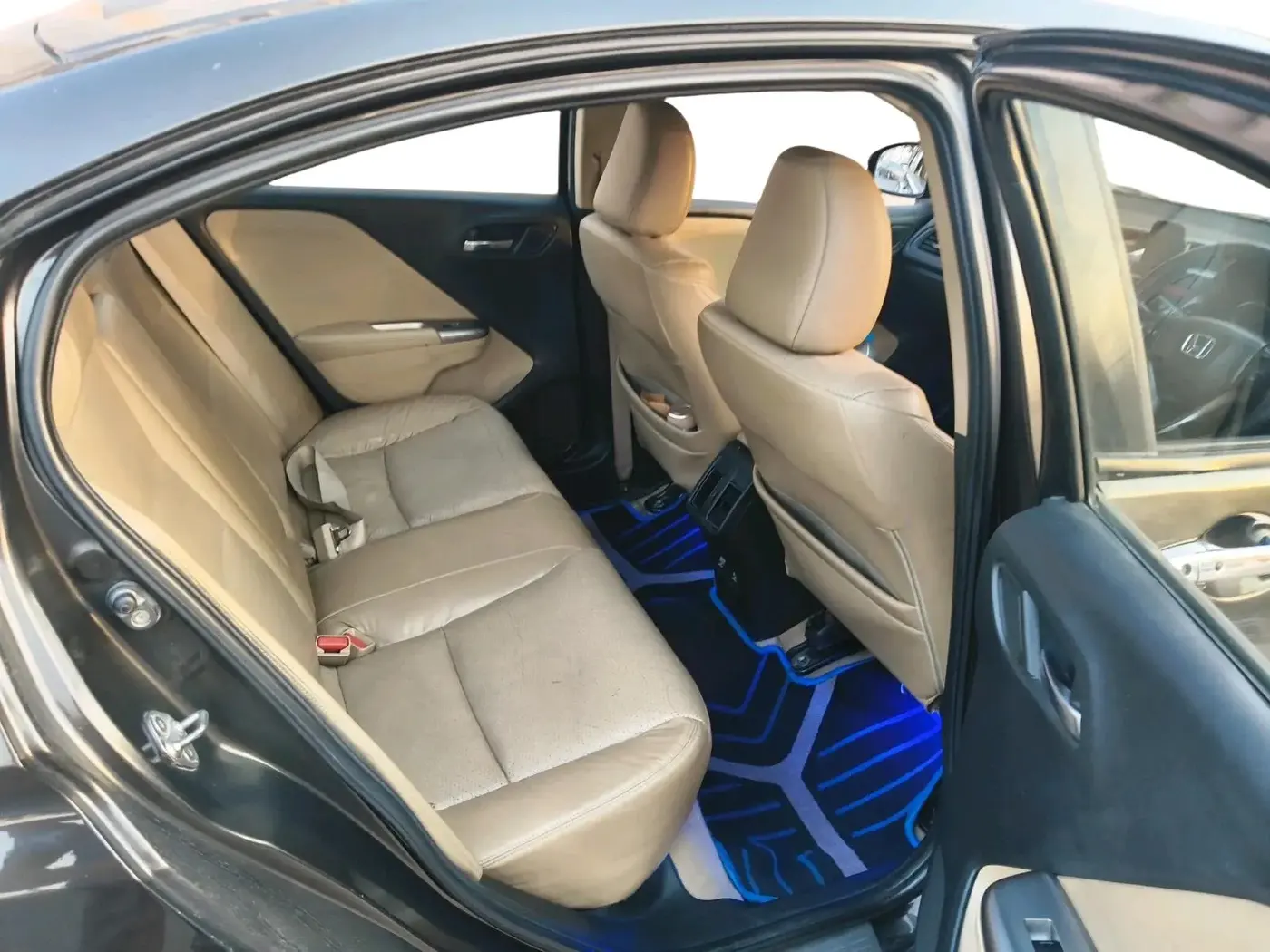2016 Honda City 1.5L I-VTEC VX CVT, Petrol, Automatic, 99,977 km, interior