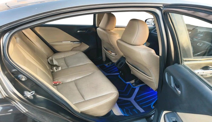 2016 Honda City 1.5L I-VTEC VX CVT, Petrol, Automatic, 99,977 km, interior
