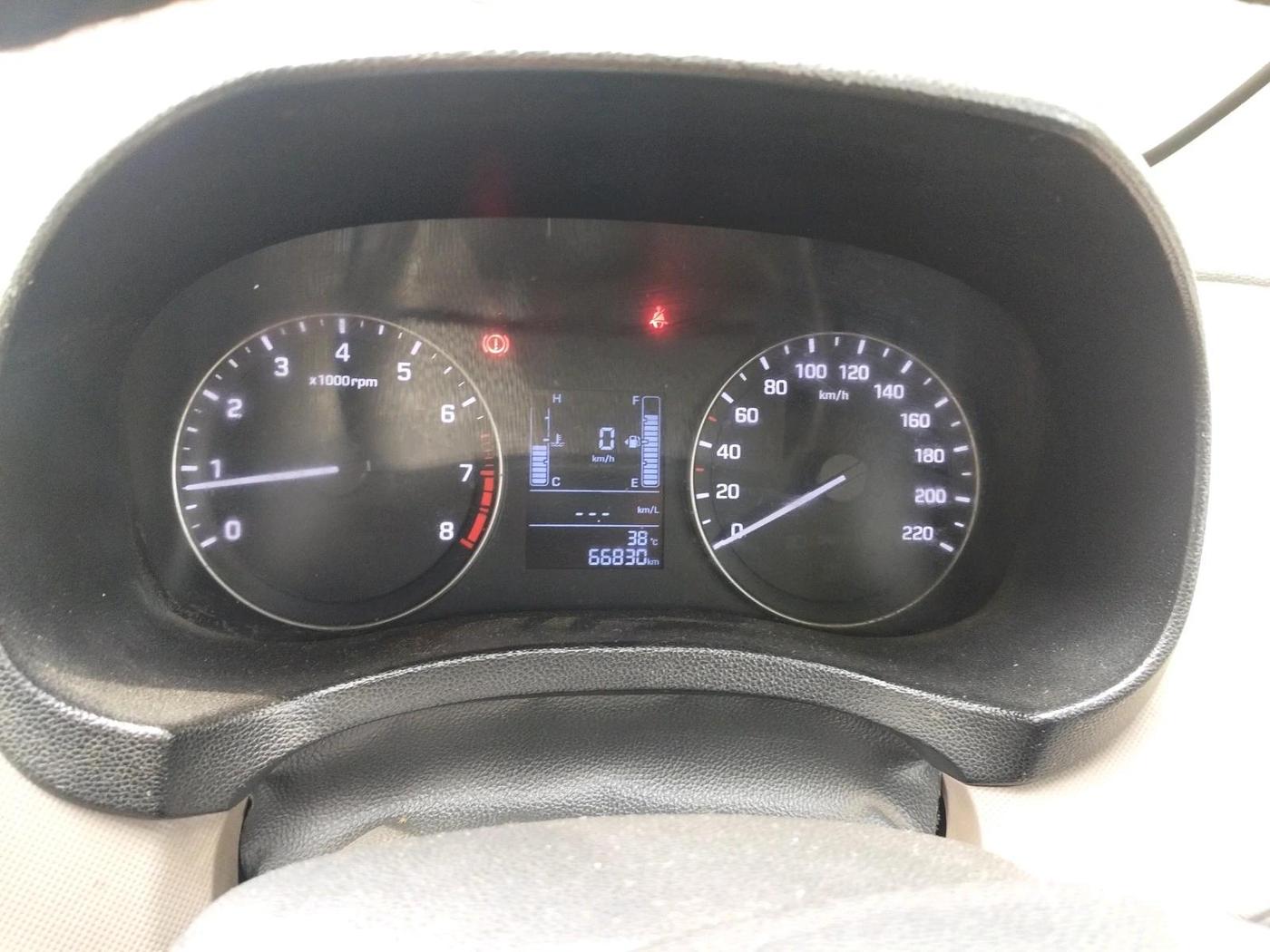 2019 Hyundai Creta E PLUS 1.6 PETROL, Petrol, Manual, 66,830 km, interior