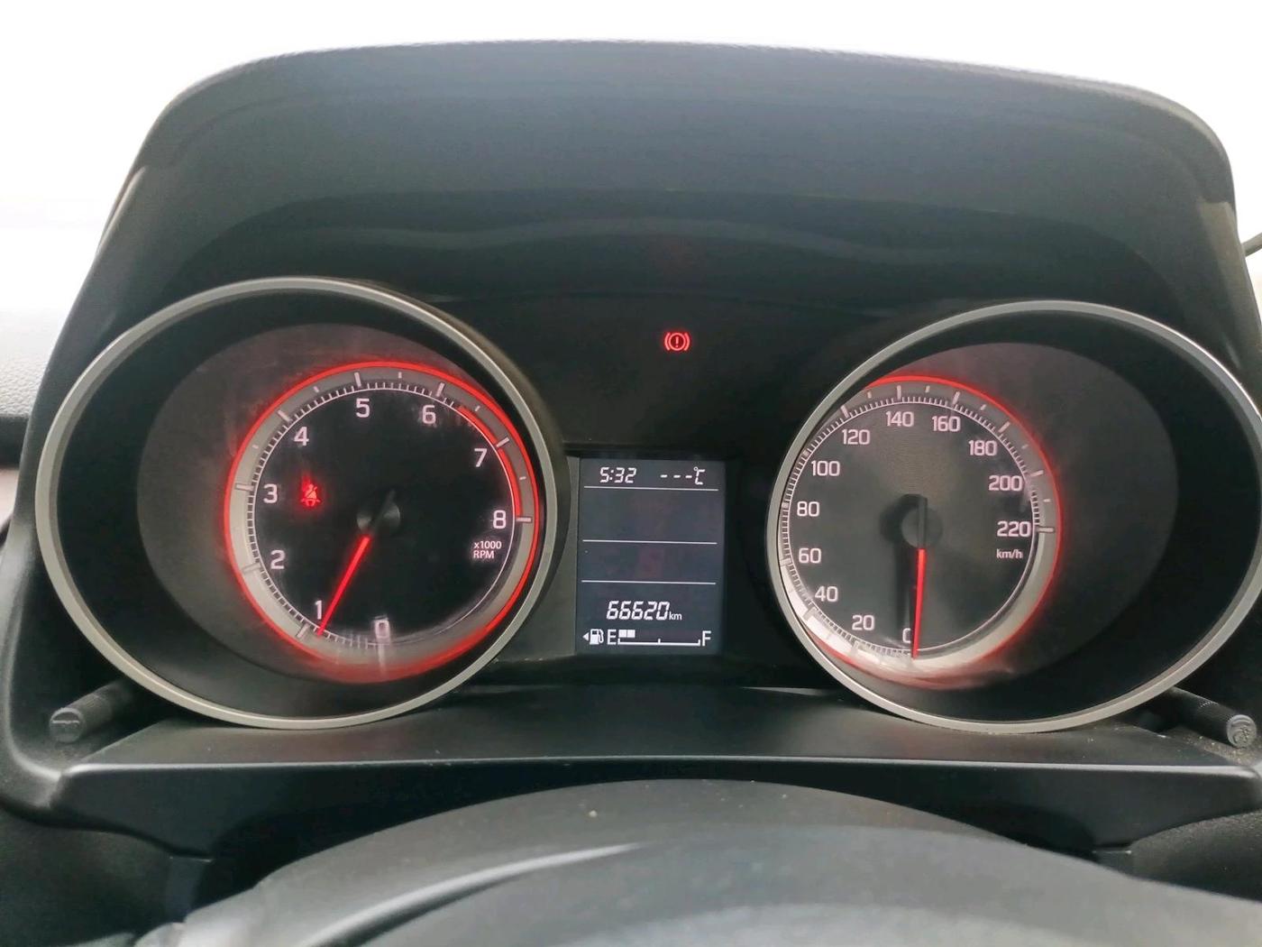 2020 Maruti Swift LXI, Petrol, Manual, 66,620 km, interior