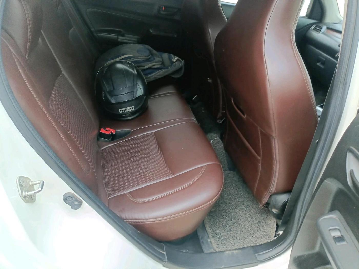 2020 Maruti Swift LXI, Petrol, Manual, 66,620 km, interior
