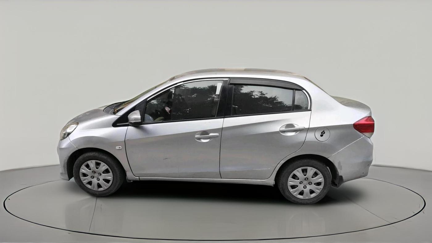 2015 Honda Amaze 1.2L I-VTEC S, CNG, Manual, 1,03,585 km, exterior