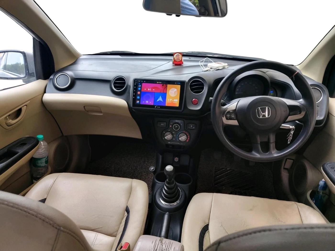 2015 Honda Amaze 1.2L I-VTEC S, CNG, Manual, 1,03,585 km, interior