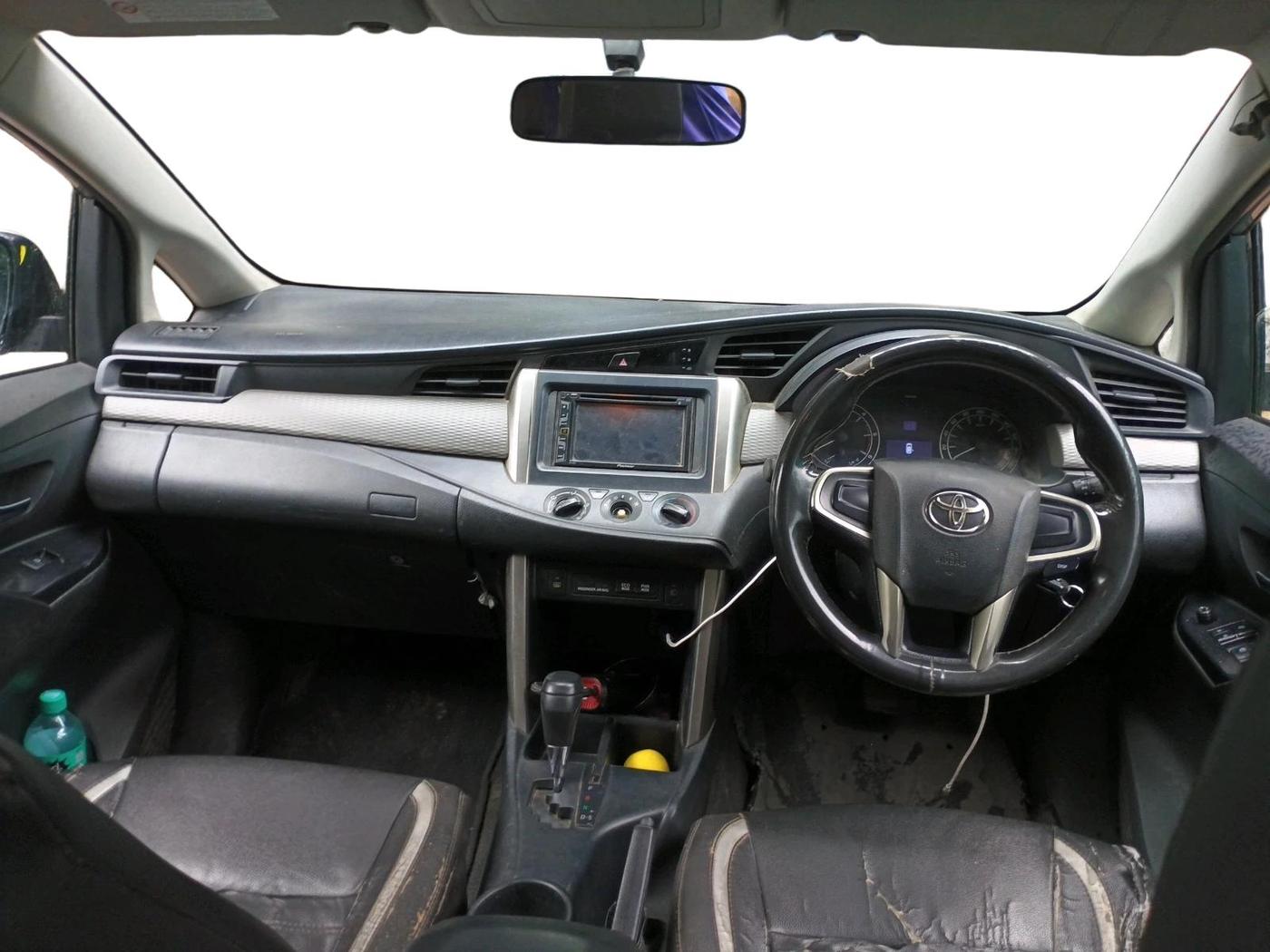 2016 Toyota Innova Crysta 2.8 ZX AT 7 STR, Diesel, Automatic, 2,30,916 km, interior