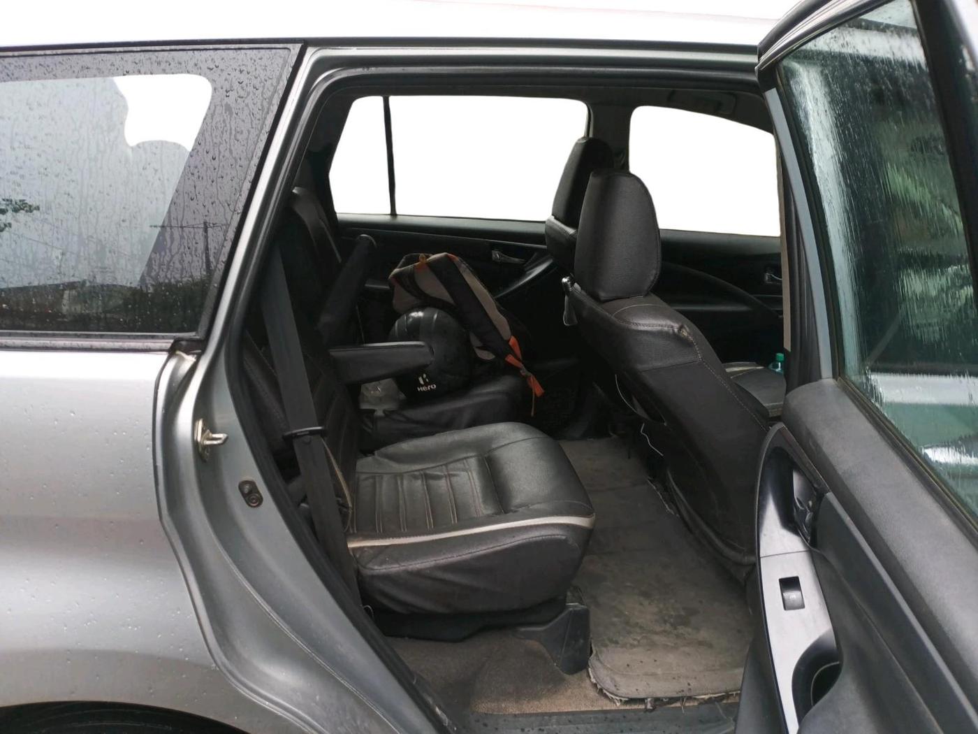 2016 Toyota Innova Crysta 2.8 ZX AT 7 STR, Diesel, Automatic, 2,30,916 km, interior