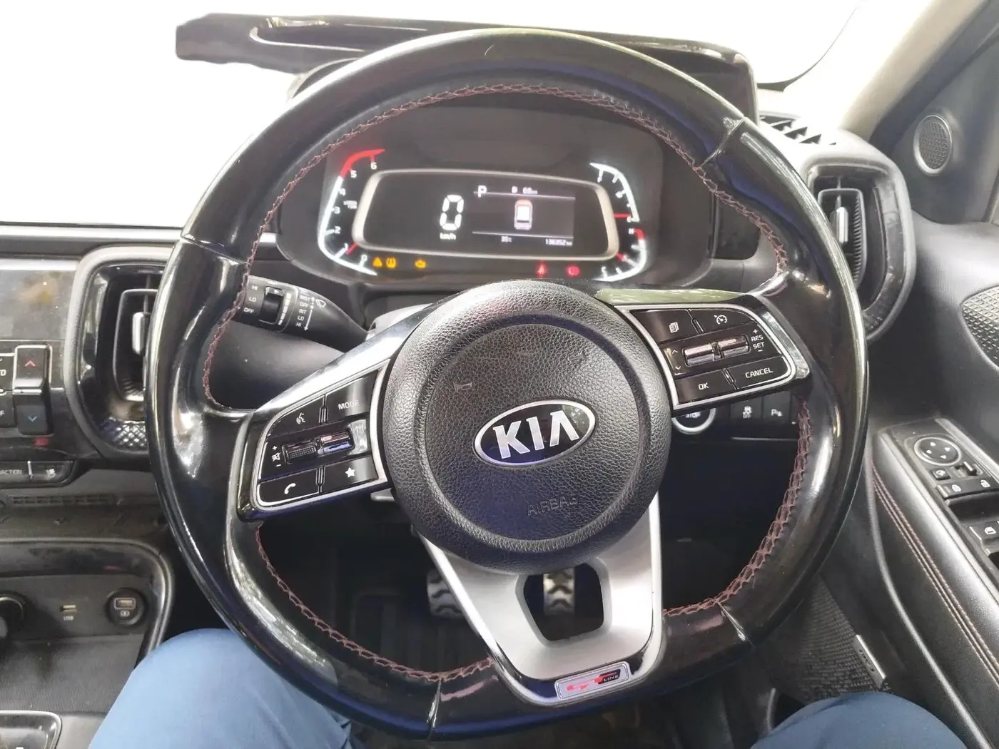 2020 KIA SONET GTX PLUS 1.5 AT, Diesel, Automatic, 1,36,353 km, interior