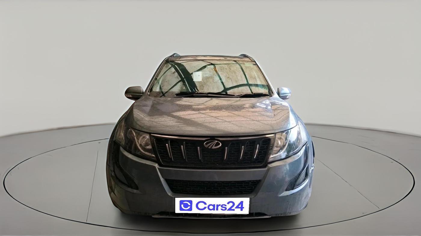 2016 Mahindra XUV500 W4, Diesel, Manual, 93,998 km, exterior