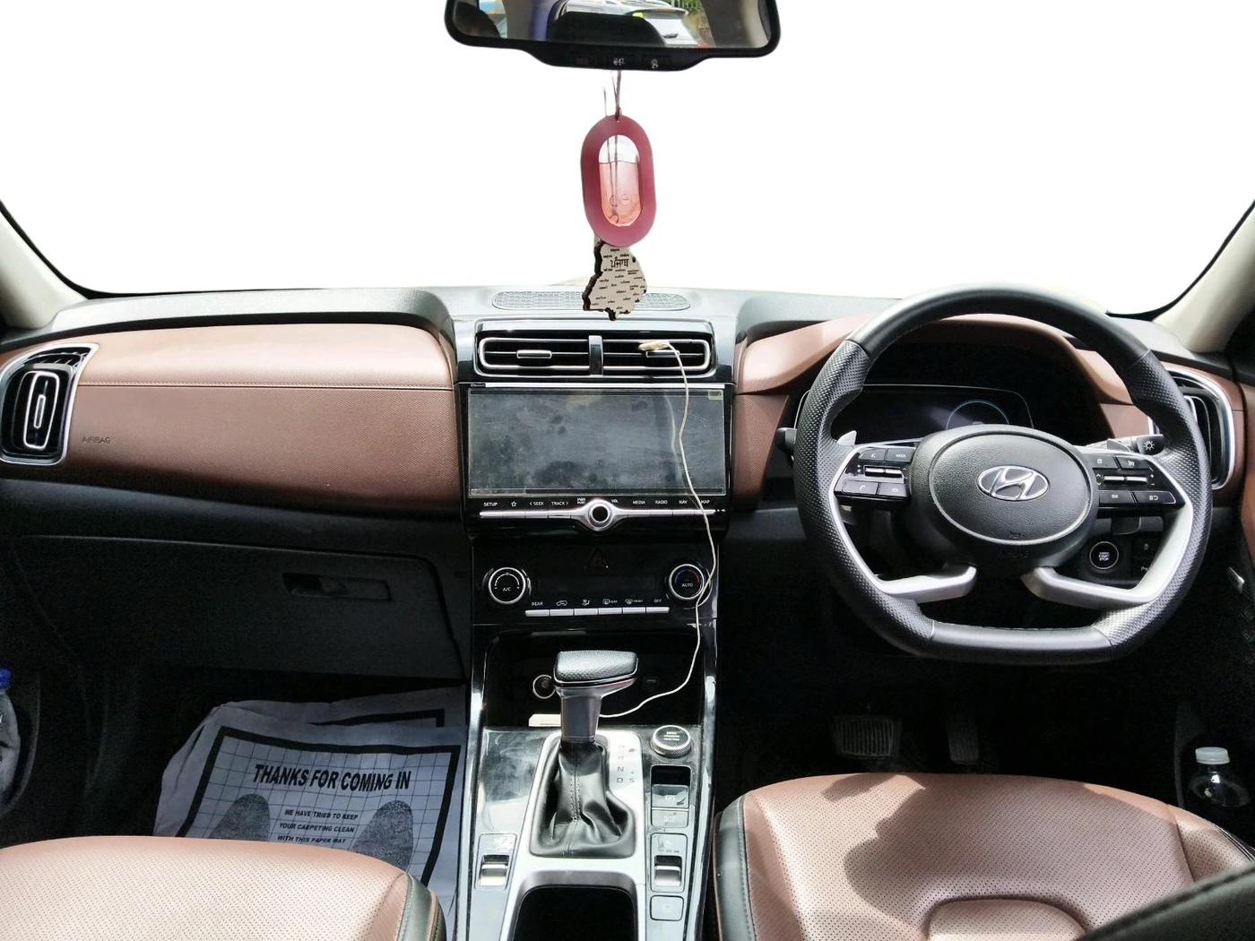 2022 Hyundai ALCAZAR 1.5 SIGNATURE (O) AT 7STR, Diesel, Automatic, 1,02,430 km, interior