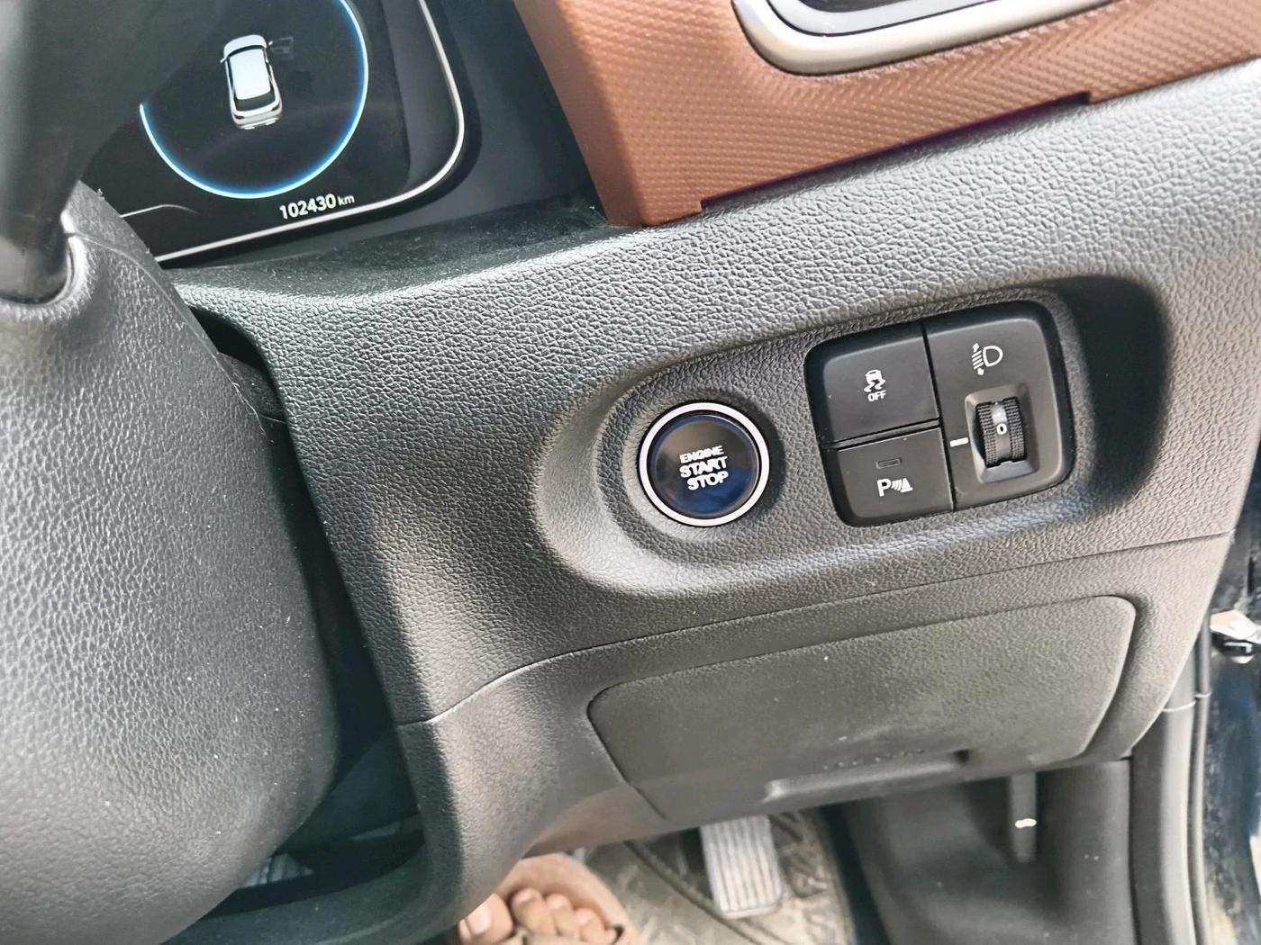 2022 Hyundai ALCAZAR 1.5 SIGNATURE (O) AT 7STR, Diesel, Automatic, 1,02,430 km, interior