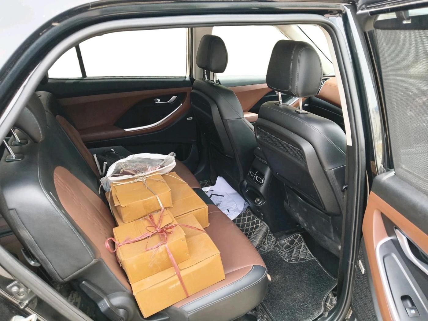 2022 Hyundai ALCAZAR 1.5 SIGNATURE (O) AT 7STR, Diesel, Automatic, 1,02,430 km, interior