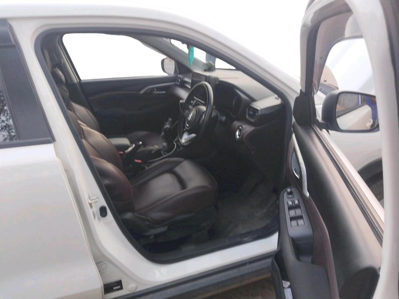 2024 Maruti Grand Vitara SIGMA SMART HYBRID, Petrol, Manual, 12,908 km, interior