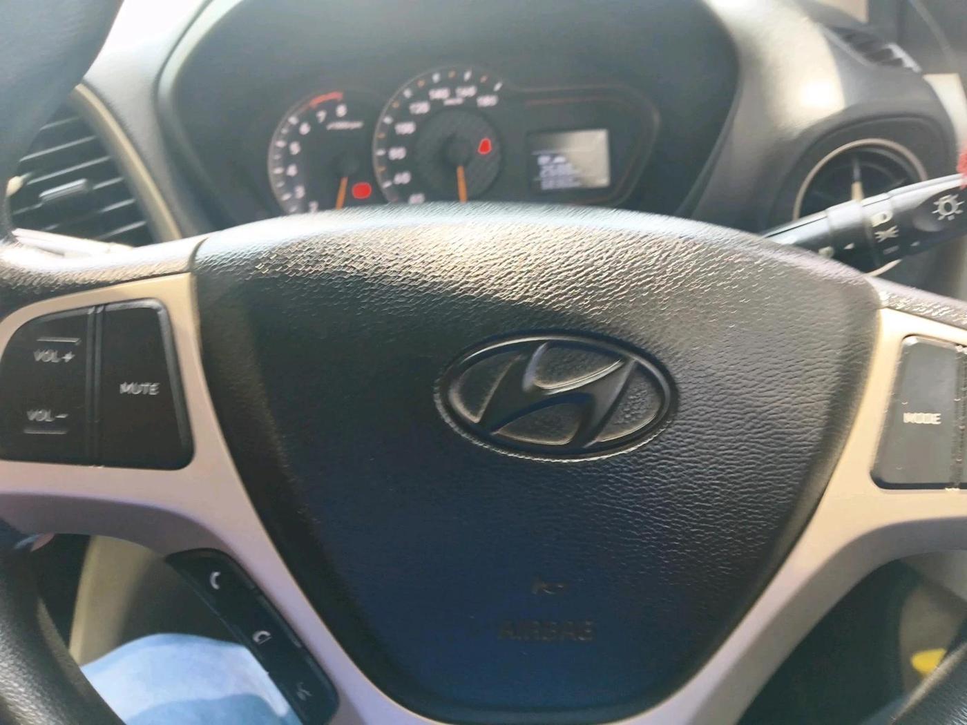 2019 Hyundai NEW SANTRO SPORTZ CNG, CNG, Manual, 68,360 km, interior