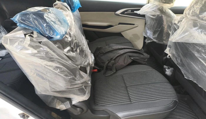 2022 KIA CARENS PRESTIGE 1.5 PETROL 7 STR, Petrol, Manual, 18,575 km, interior