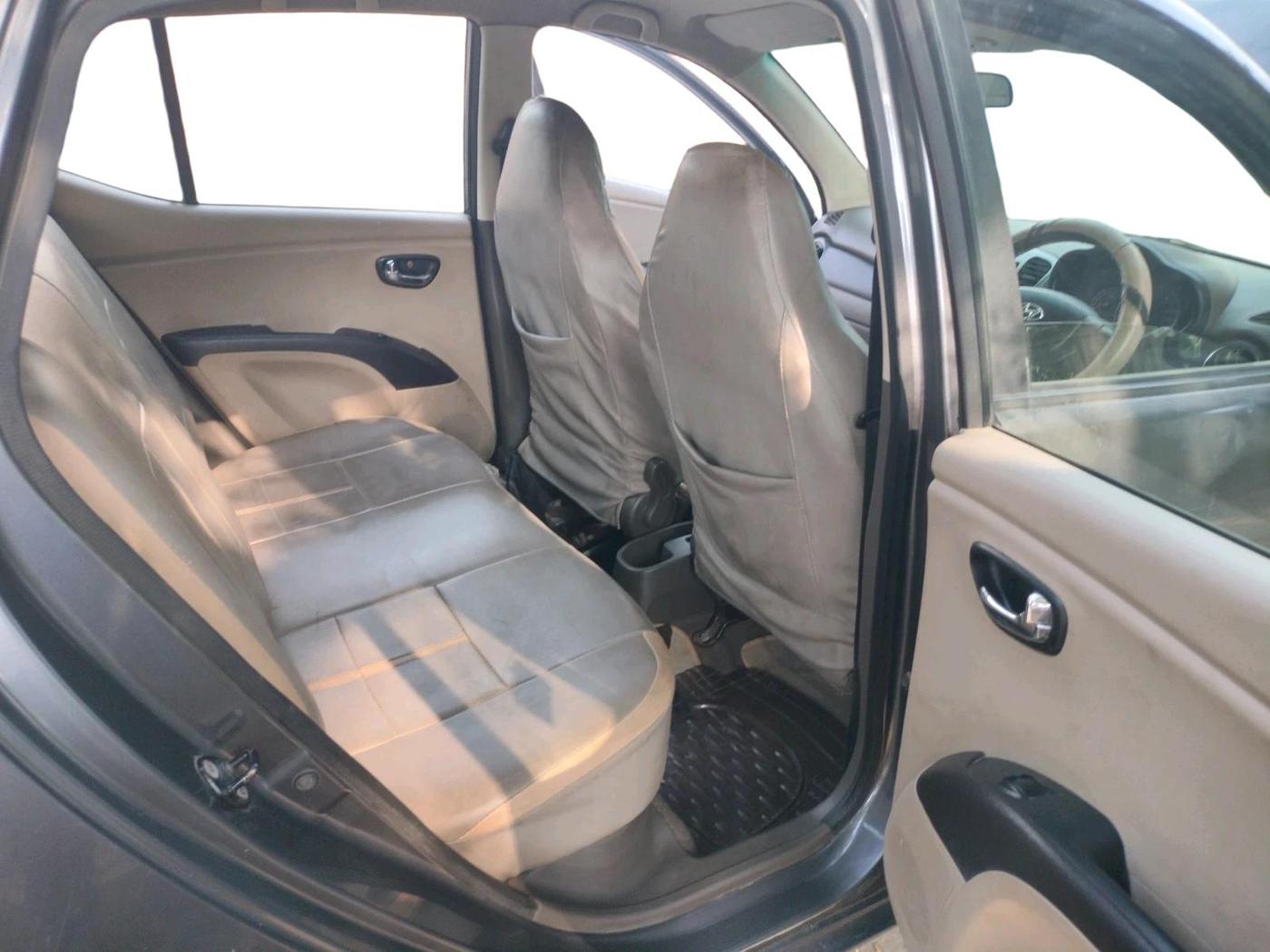 2011 Hyundai i10 MAGNA 1.2, CNG, Manual, 95,690 km, interior