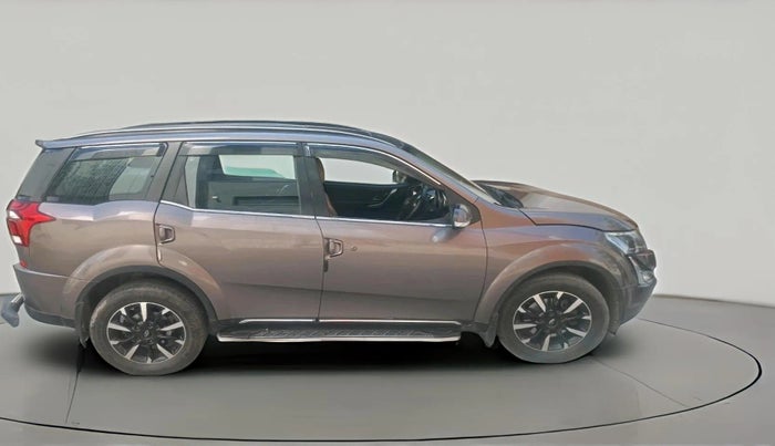 2019 Mahindra XUV500 W11 AT, Diesel, Automatic, 1,44,688 km, exterior