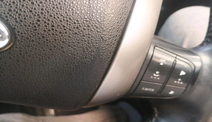 2019 Mahindra XUV500 W11 AT, Diesel, Automatic, 1,44,688 km, interior