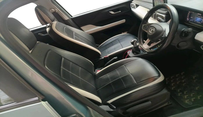 2023 Tata PUNCH CREATIVE  MT, Petrol, Manual, 54,411 km, interior