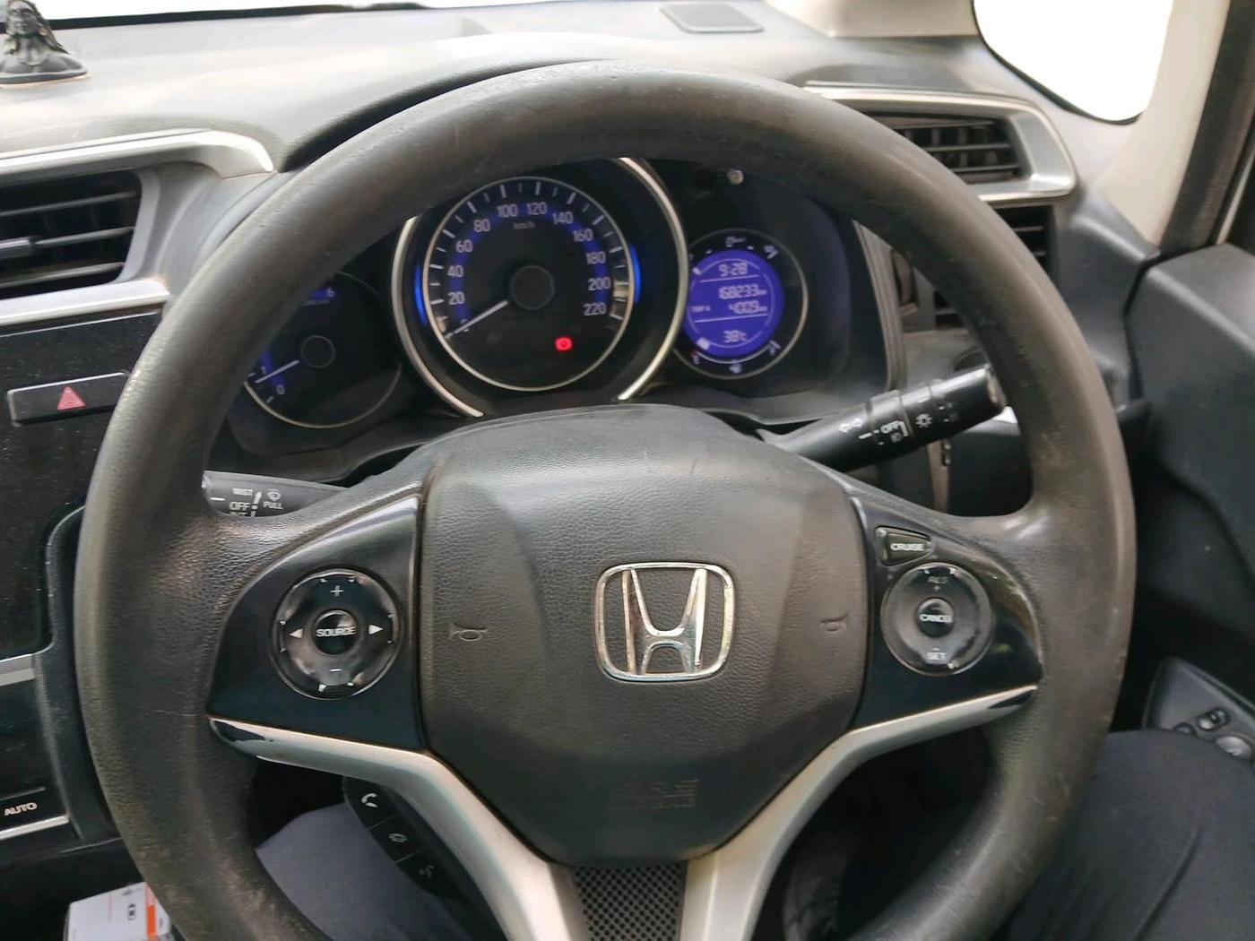 2017 Honda WR-V 1.5L I-DTEC VX MT, Diesel, Manual, 1,68,233 km, interior