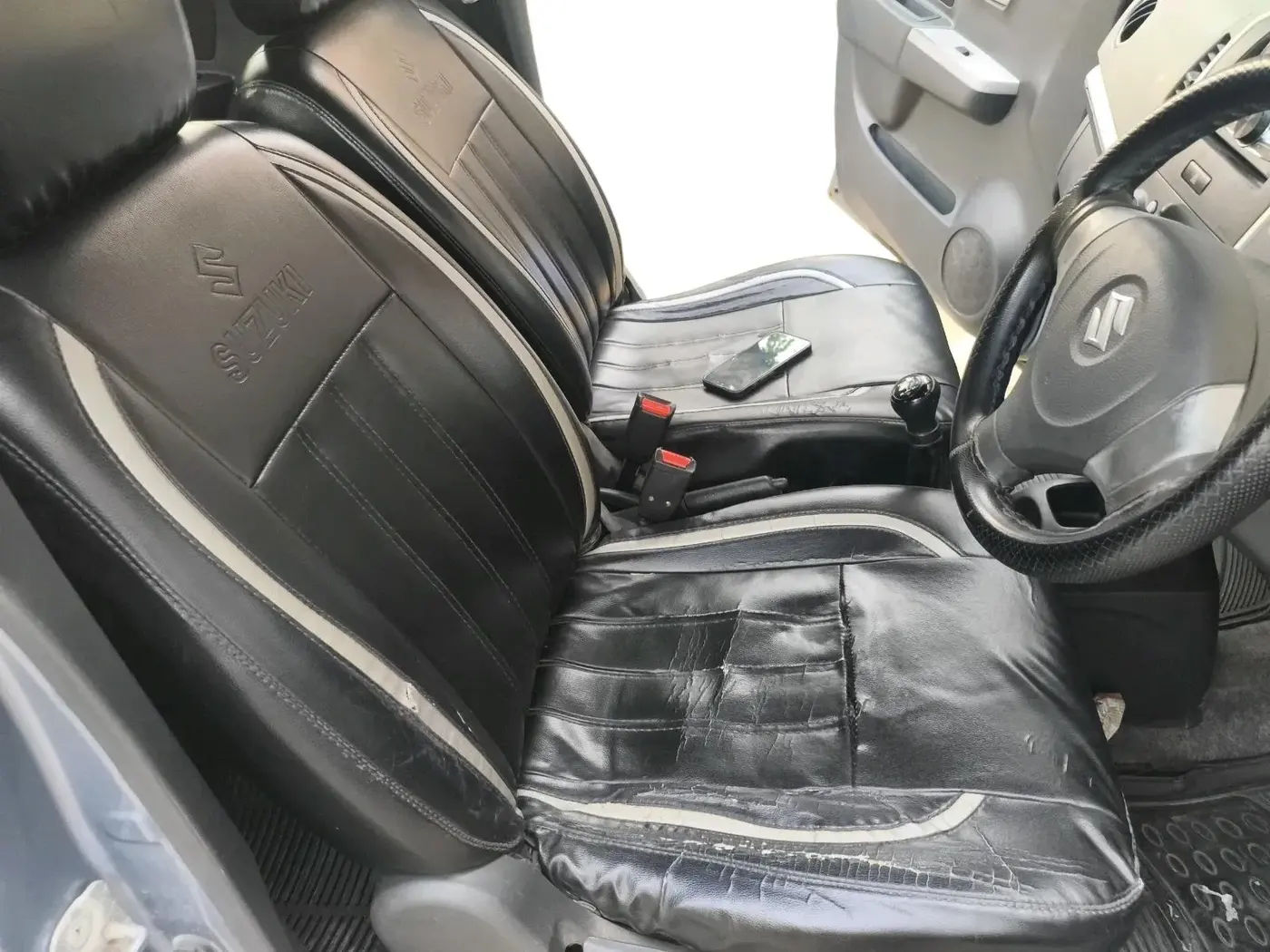 2011 Maruti Wagon R 1.0 LXI CNG, CNG, Manual, 91,121 km, interior