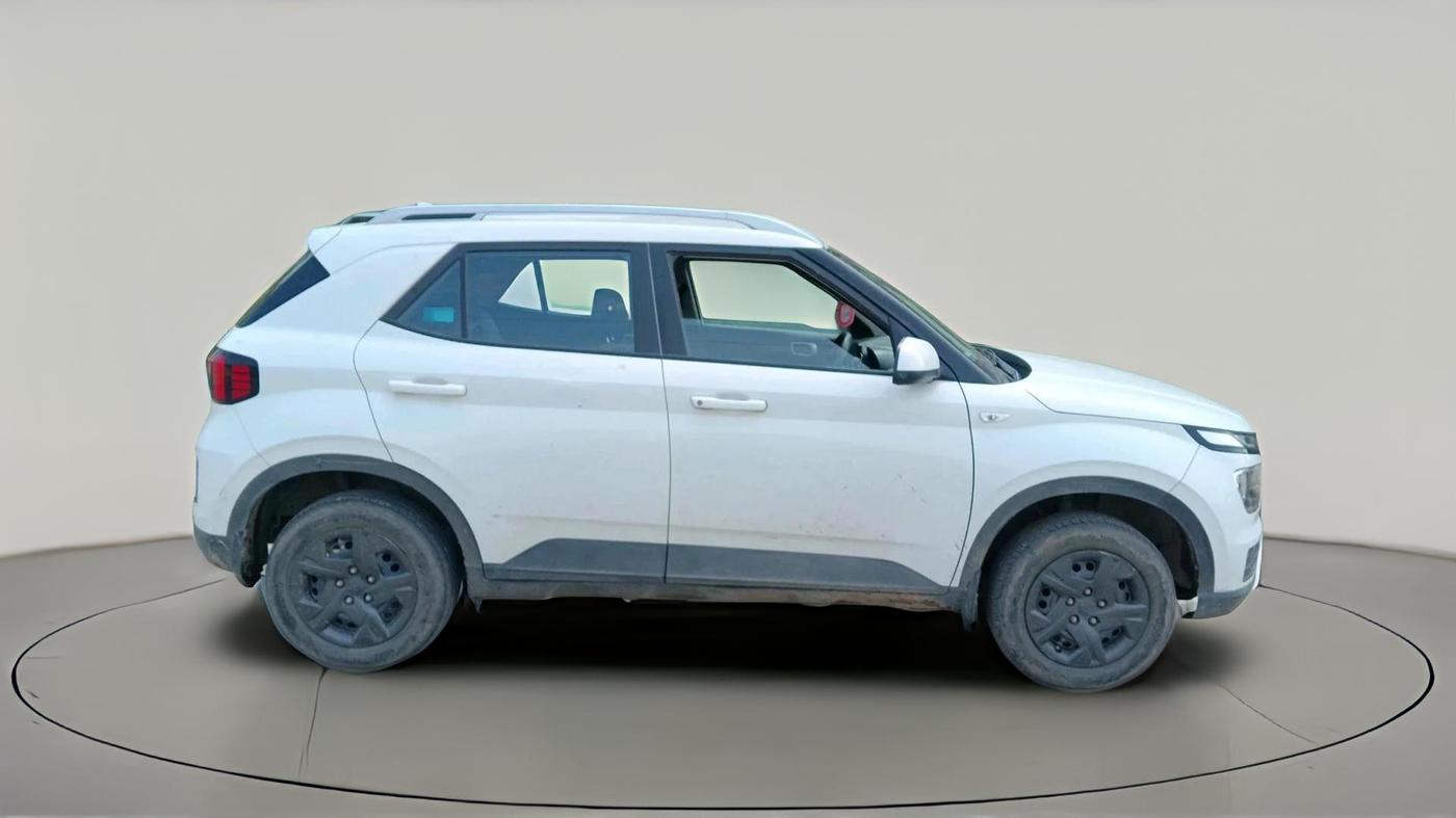 2023 Hyundai VENUE S 1.2, Petrol, Manual, 47,690 km, exterior