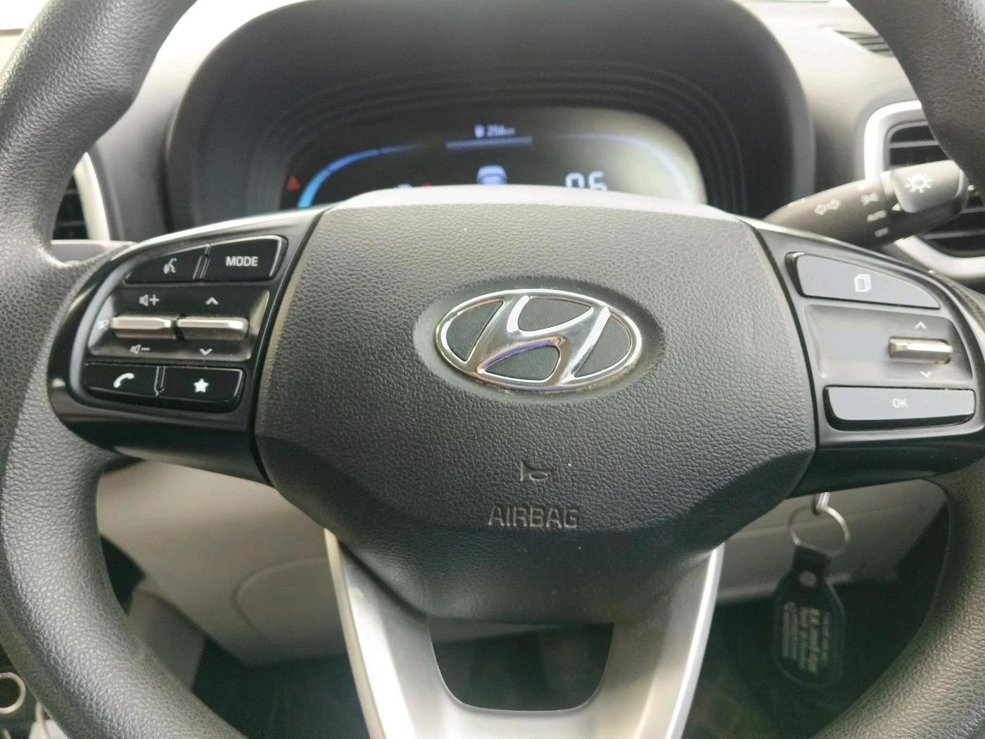 2023 Hyundai VENUE S 1.2, Petrol, Manual, 47,690 km, interior