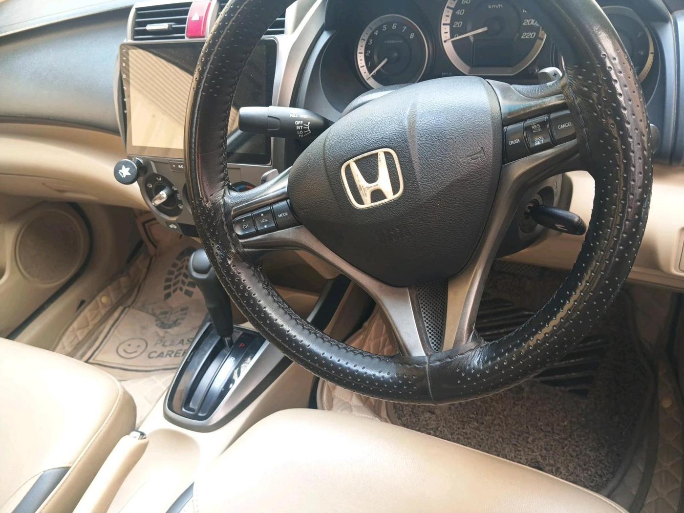 2012 Honda City 1.5L I-VTEC V AT, CNG, Automatic, 1,31,145 km, interior