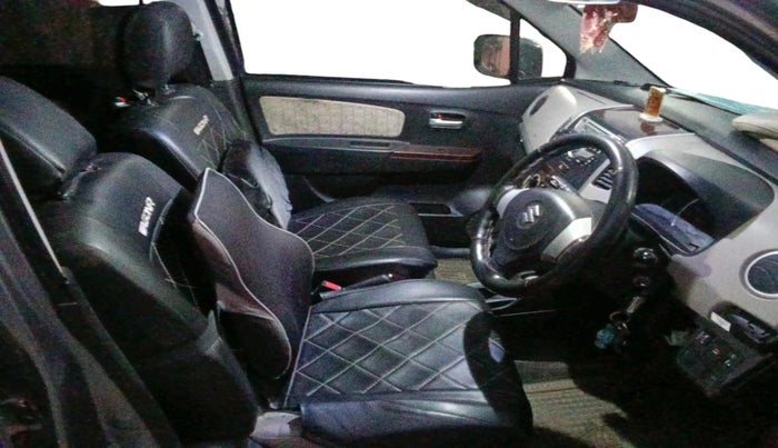 2016 Maruti Wagon R 1.0 VXI AMT, CNG, Automatic, 63,167 km, interior