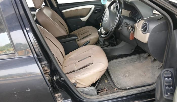 2013 Renault Duster RXL PETROL, Petrol, Manual, 1,01,848 km, interior