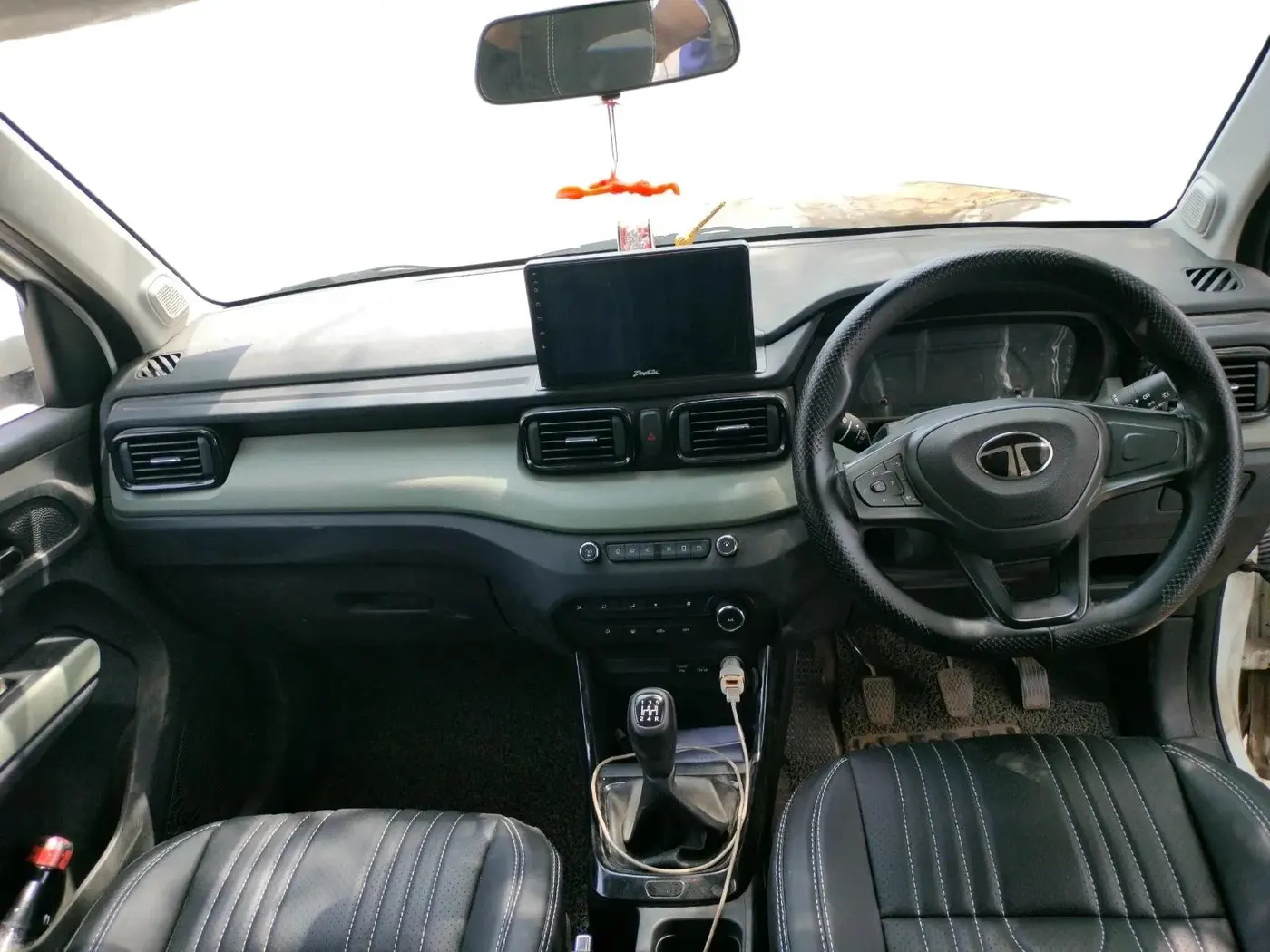 2025 Tata PUNCH ADVENTURE MT CNG , CNG, Manual, 27,668 km, interior