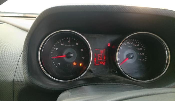 2016 Mahindra TUV300 T8, Diesel, Manual, 77,552 km, interior