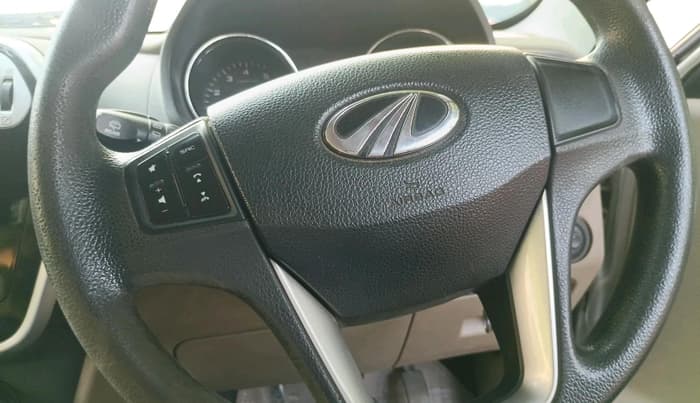 2016 Mahindra TUV300 T8, Diesel, Manual, 77,552 km, interior