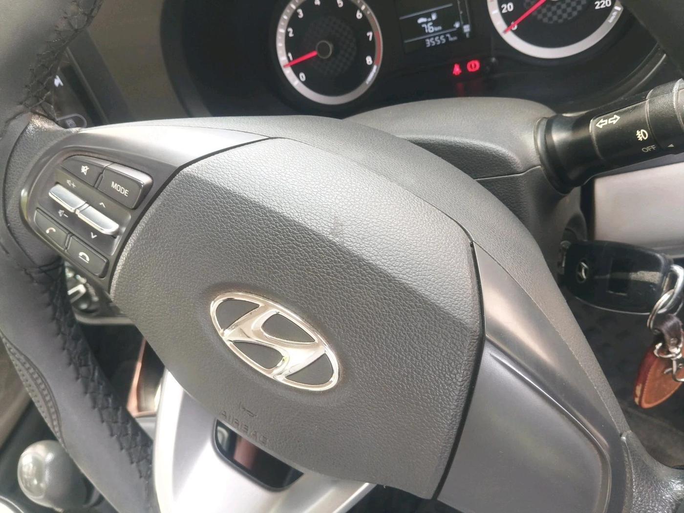 2021 Hyundai AURA S 1.2, Petrol, Manual, 35,557 km, interior