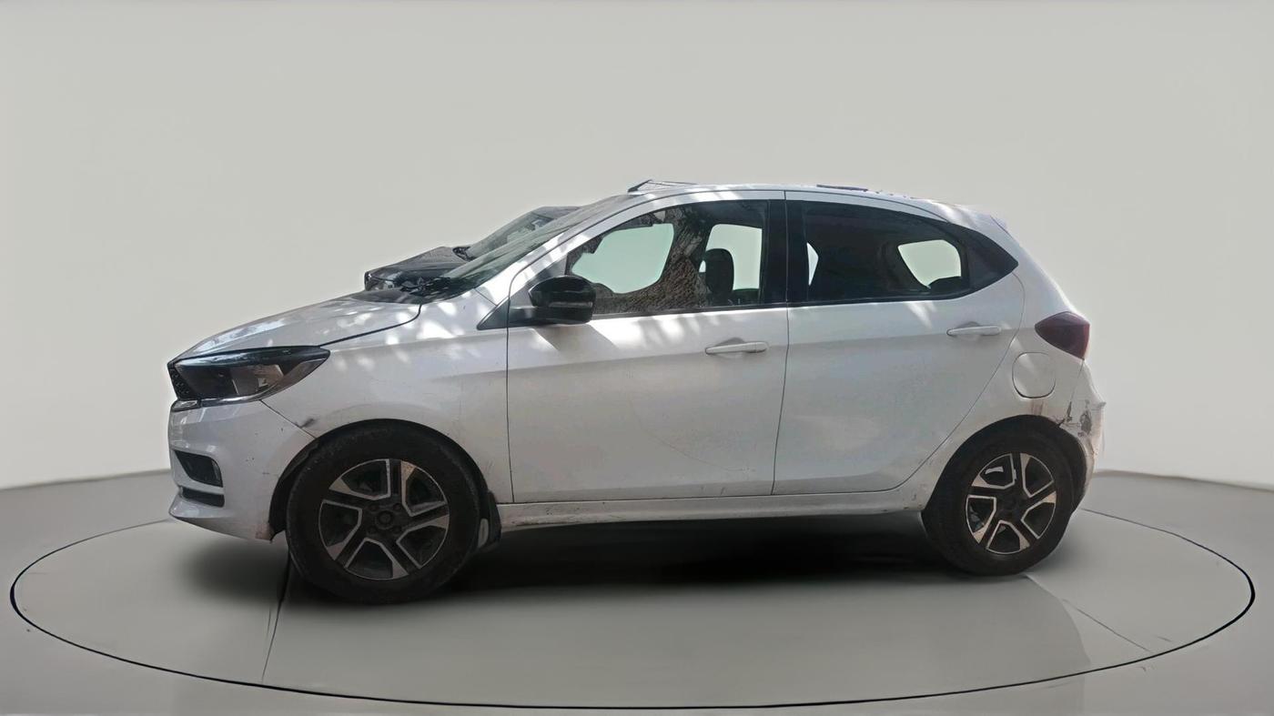 2020 Tata Tiago XZA PLUS PETROL, Petrol, Automatic, 1,95,825 km, exterior