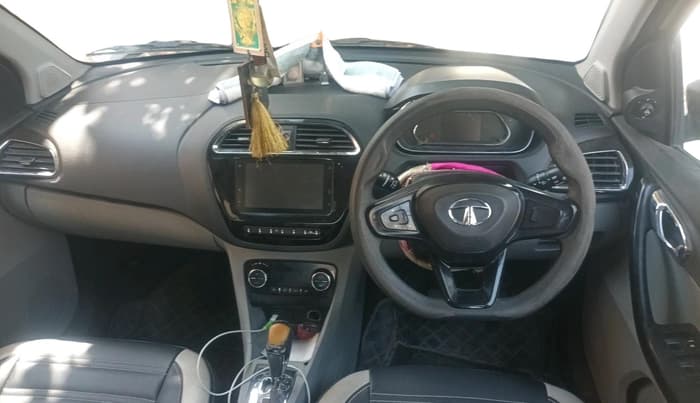 2020 Tata Tiago XZA PLUS PETROL, Petrol, Automatic, 1,95,825 km, interior