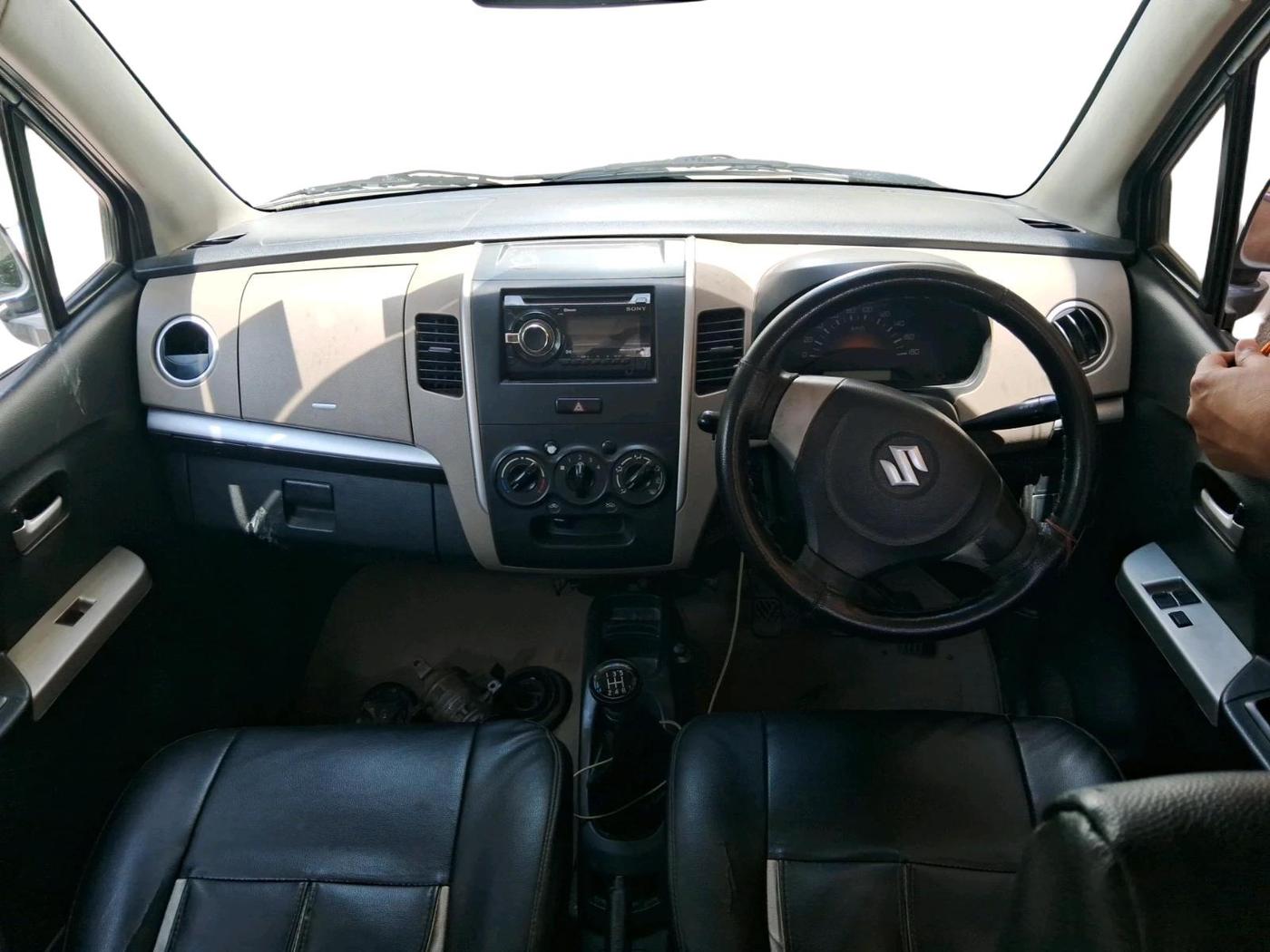2014 Maruti Wagon R 1.0 LXI CNG, CNG, Manual, 1,39,952 km, interior