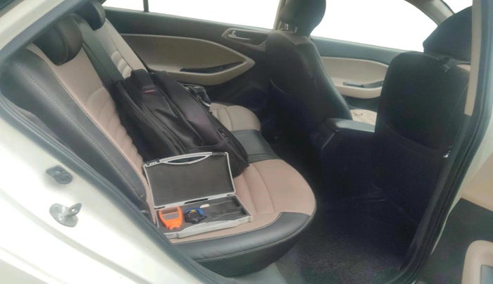 2015 Hyundai Elite i20 ASTA 1.2, Petrol, Manual, 1,47,715 km, interior