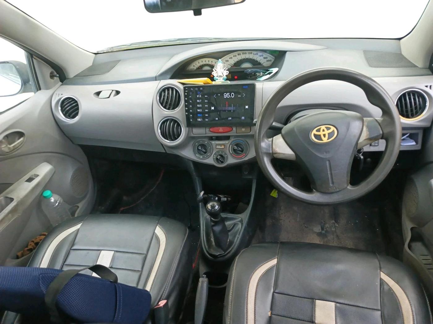 2011 Toyota Etios V, Petrol, Manual, 2,00,008 km, interior