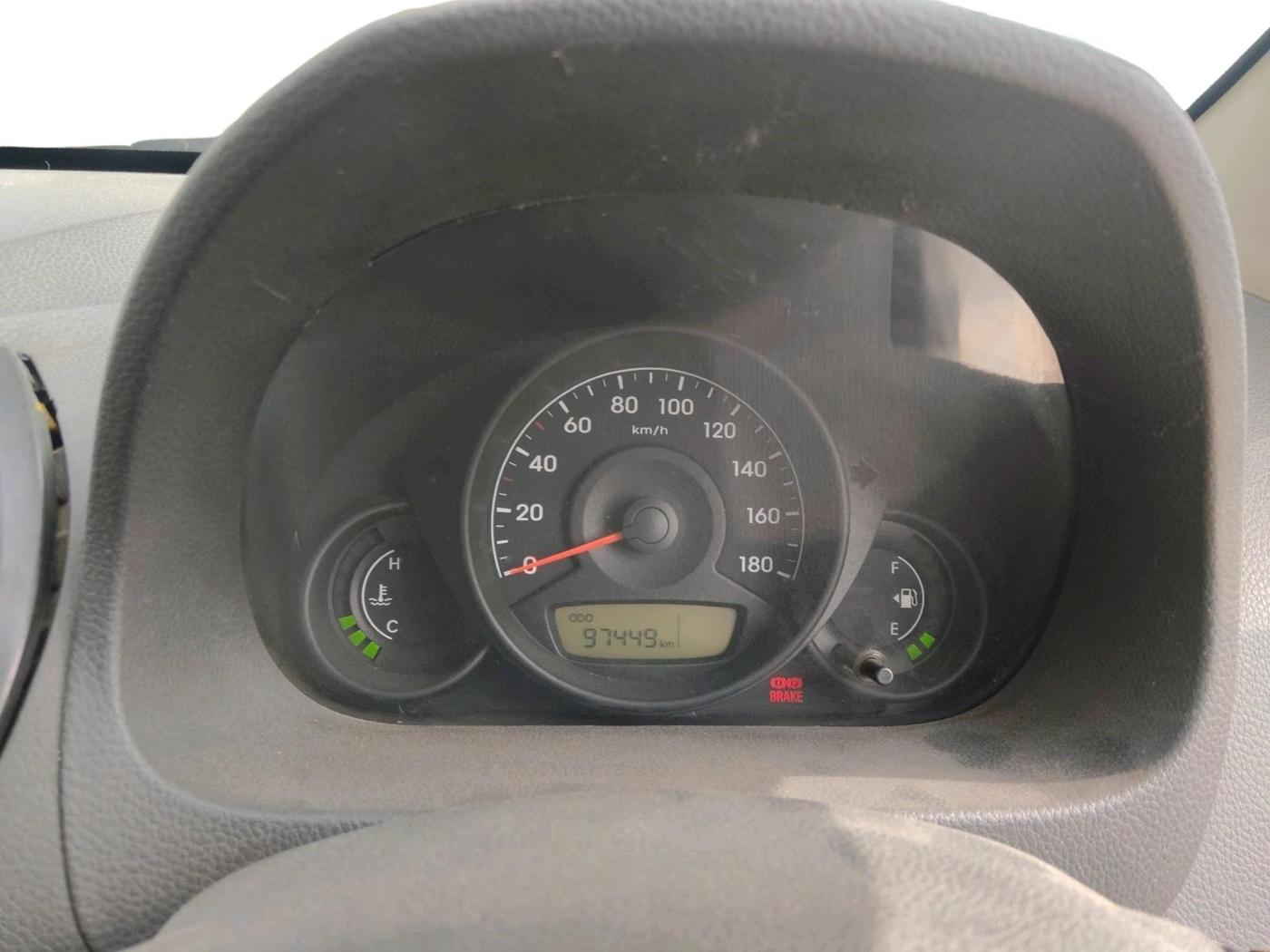 2013 Hyundai Eon ERA +, CNG, Manual, 97,449 km, interior